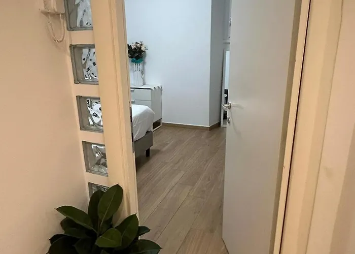 Apartment Step By
